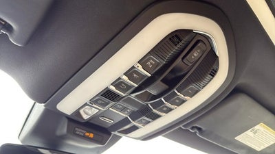 2020 Porsche Macan Base