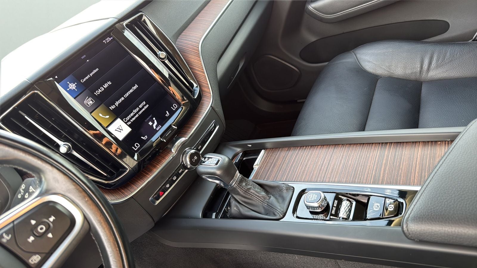 2021 Volvo XC60 T5 Momentum
