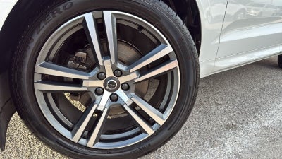 2021 Volvo XC60 T5 Momentum