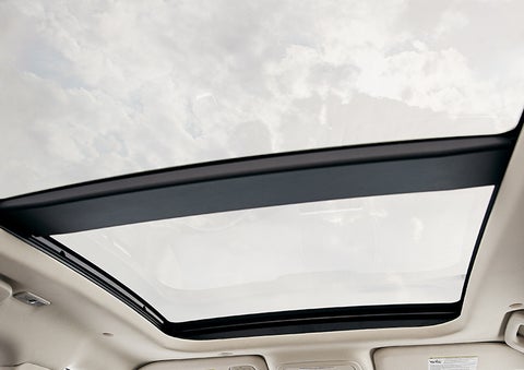 The driver of a 2024 Lincoln Corsair® SUV is shown selecting the drive mode. | Covert Lincoln Austin in Austin TX