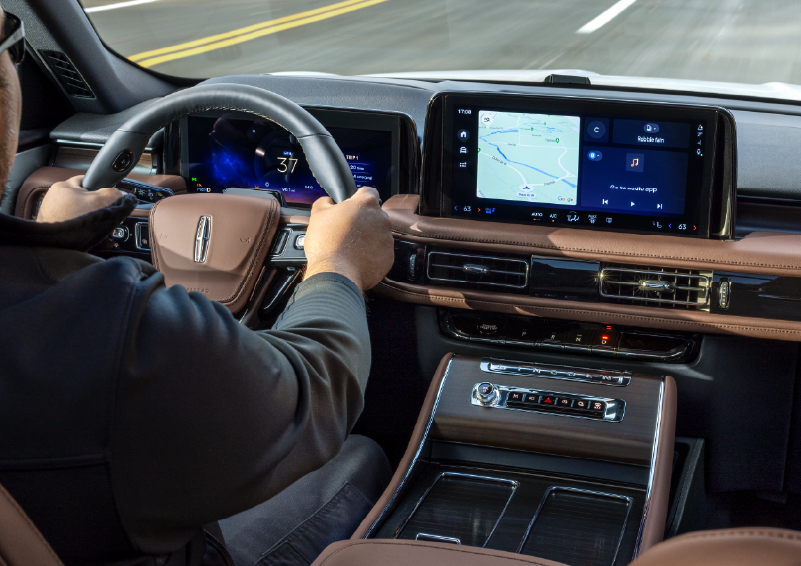 A person is driving a 2025 Lincoln Aviator® SUV from inside the cabin. | Covert Lincoln Austin in Austin TX