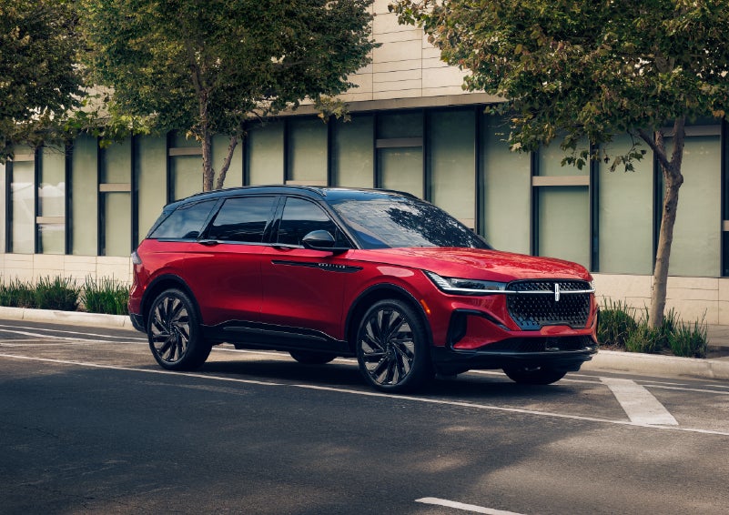 2026 Lincoln Nautilus® SUV with the available Jet Appearance Package and Hybrid transmission. | Covert Lincoln Austin in Austin TX