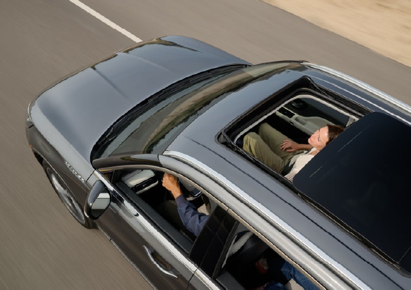 The available panoramic Vista Roof® of a 2027 Lincoln Aviator® SUV is open. | Covert Lincoln Austin in Austin TX